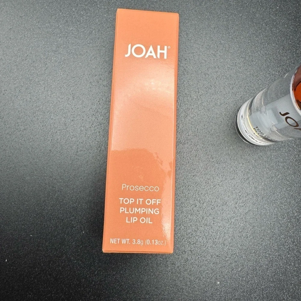 JOAH Prosecco Top it off plumping lip oil Brand new